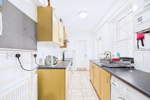 Kitchen- click for photo gallery